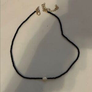 Black Beaded pearl necklace